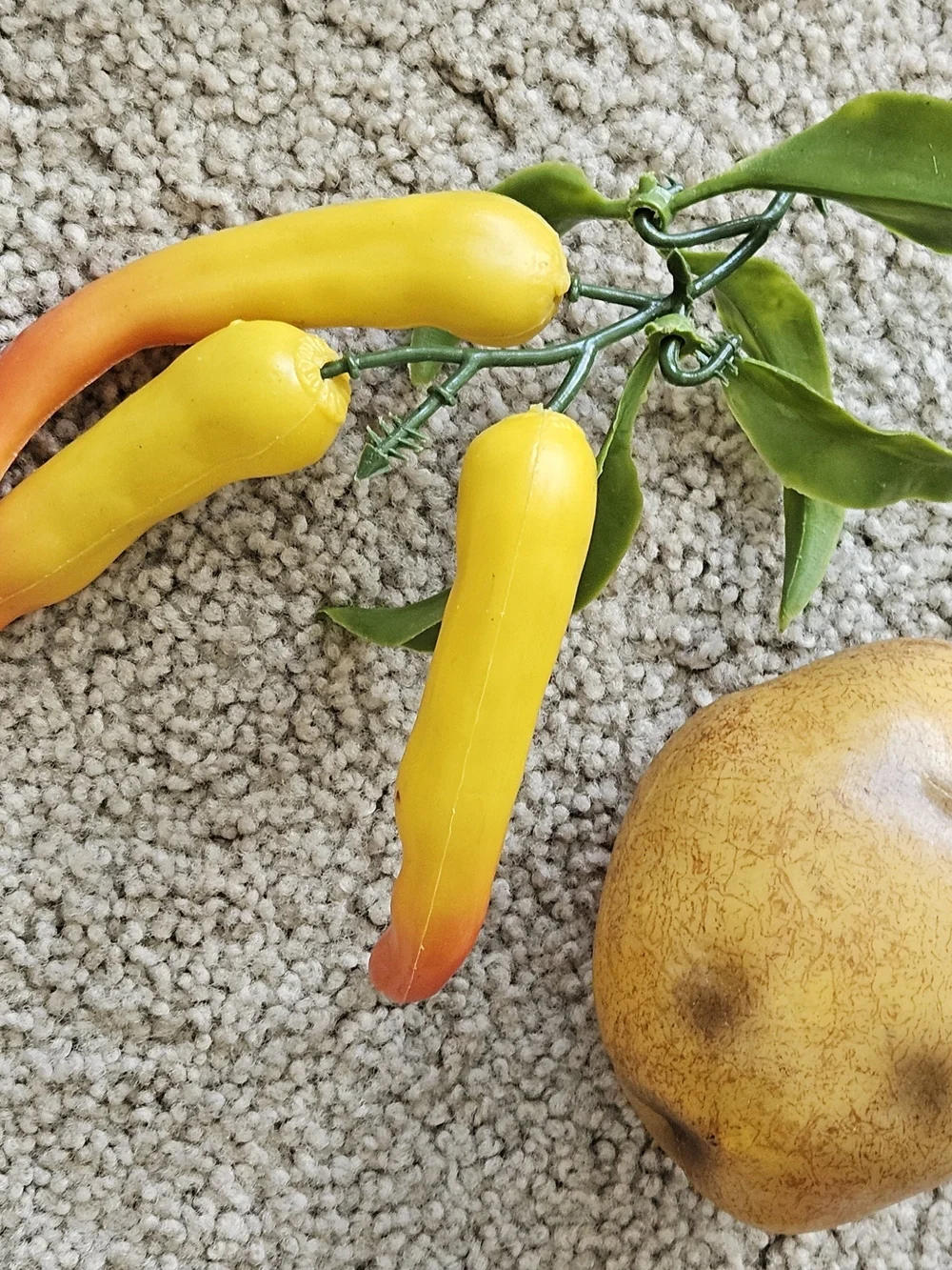 15 Vintage Pieces Of Fake Fruits &  Vegetables. Bonus -Cornucopia  Added.